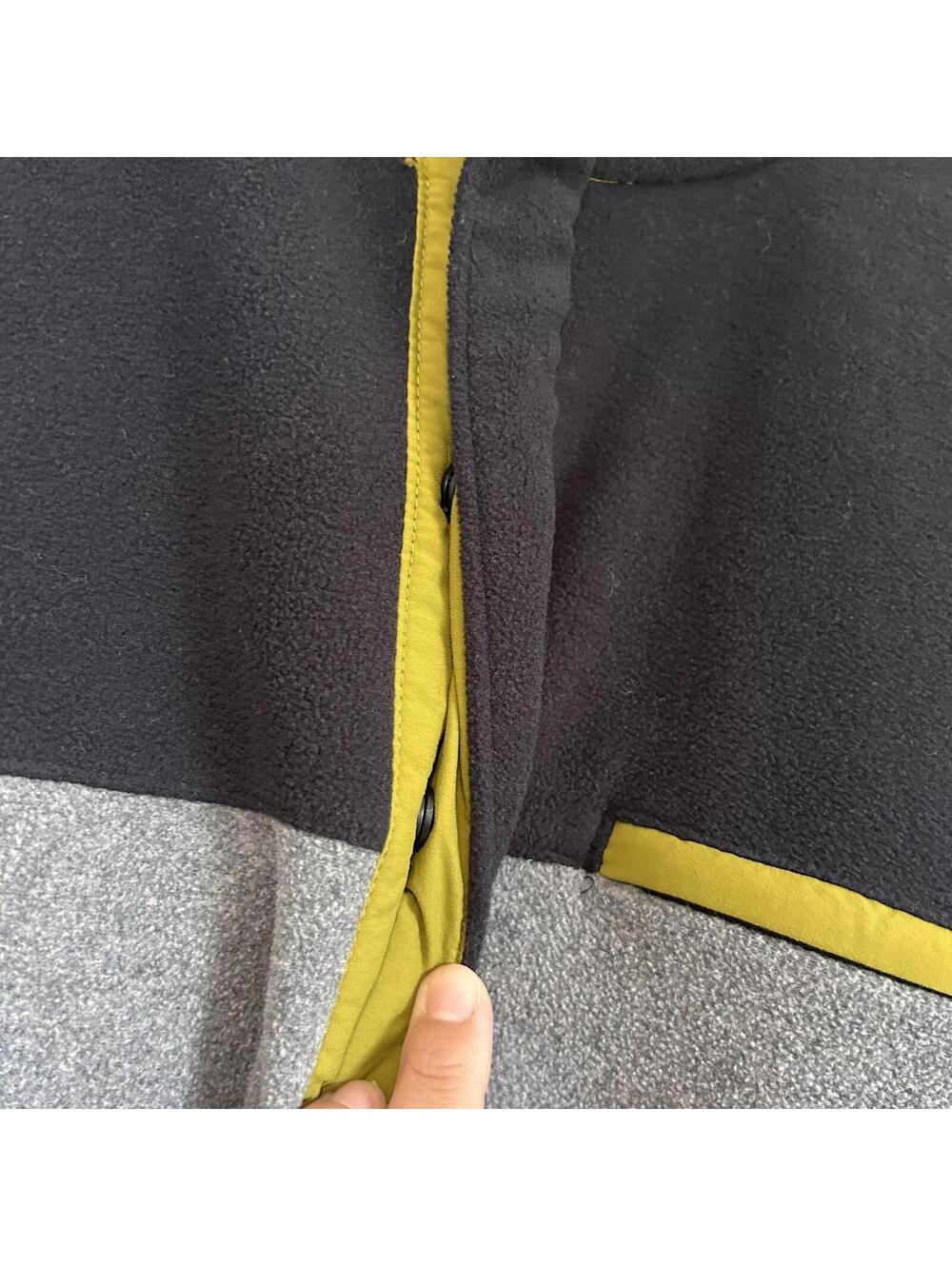Columbia Colorblock Black Green Long Sleeve Fleece Pullover Sweater Men's XL - Picture 3 of 6